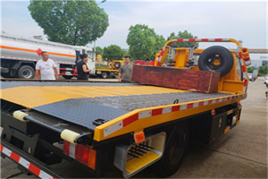 蛟河附近拖车电话号码服务